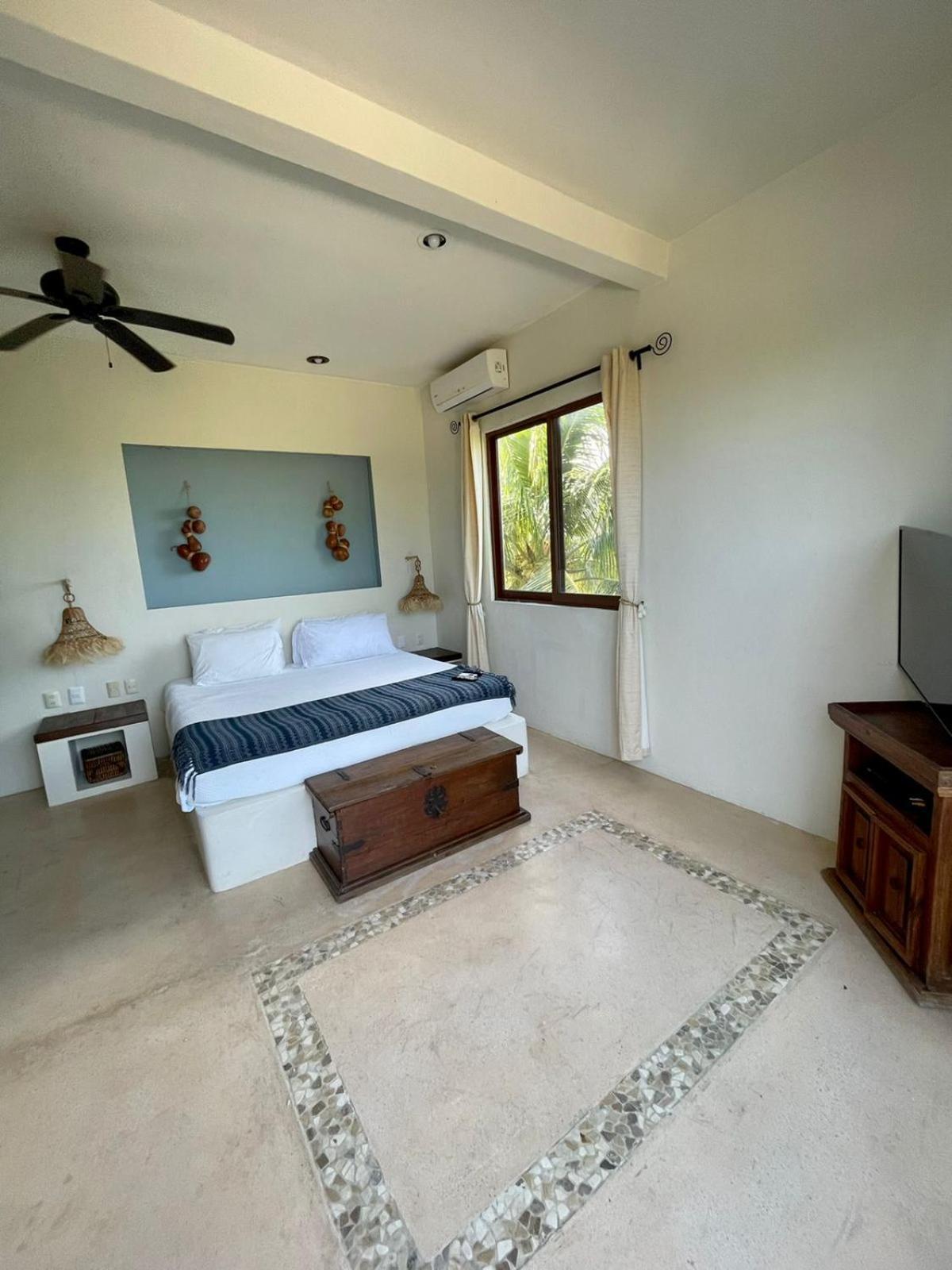 La Puerta Azul Beachfront - Adults Only Isla Holbox Екстериор снимка
